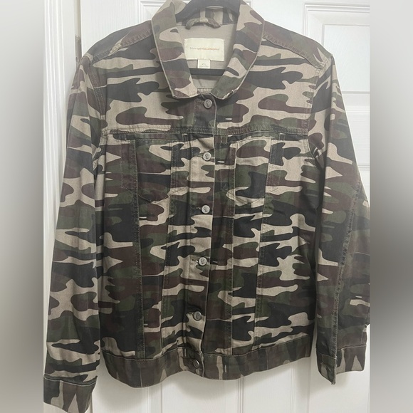Pilcro and the Letterpress Jackets & Blazers - Preowned| Pilcro Camouflage Button-Up Jean Jacket | SZ L